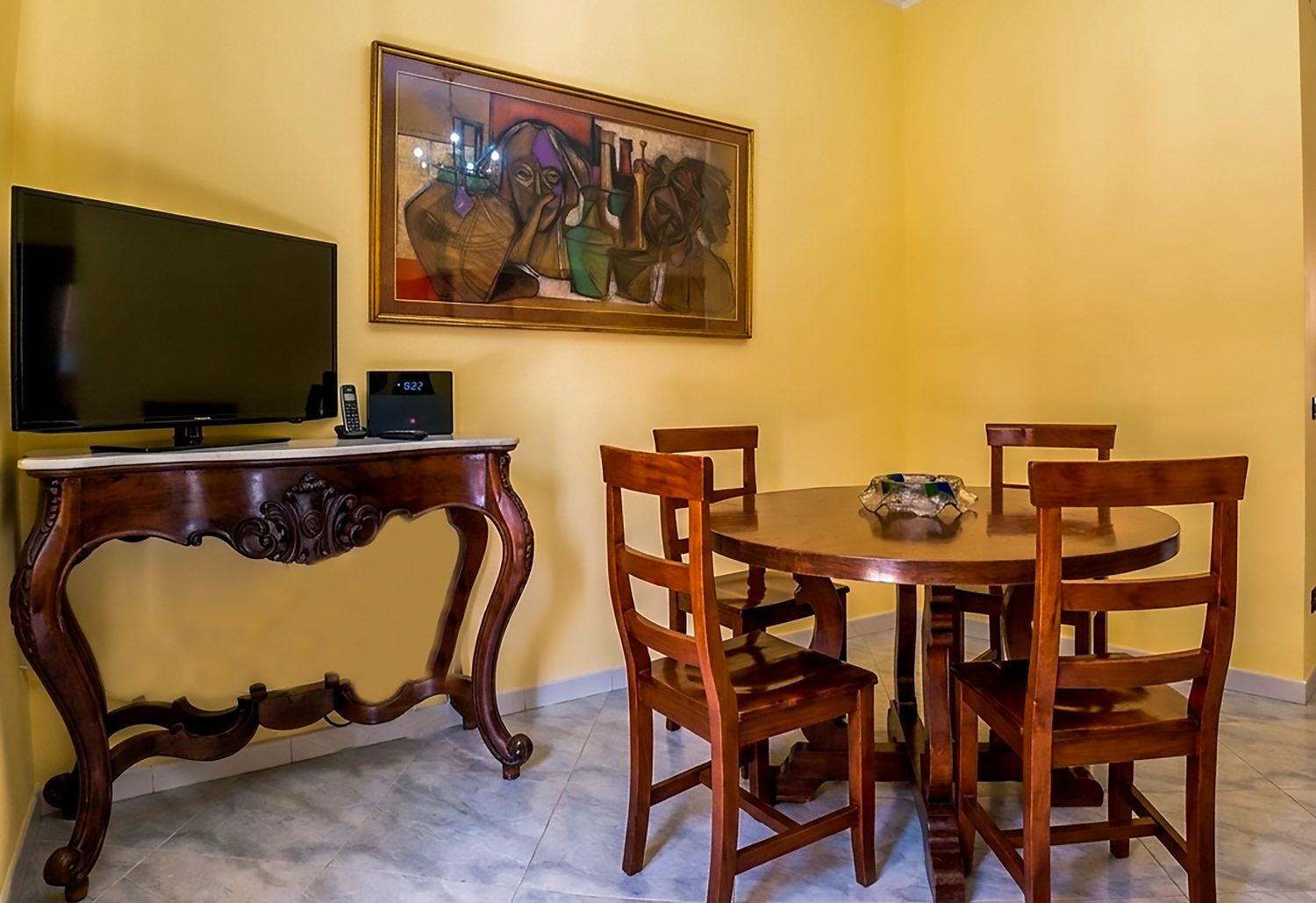 Zona pranzo — Le Zie di Sedile di Porto, Napoli